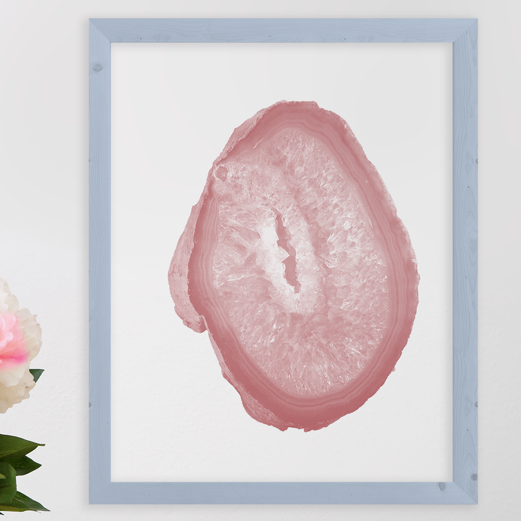 Agat crystal image in soft rose tones
